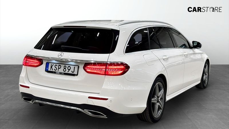 Mercedes E220 bild 2