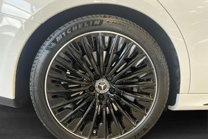 Mercedes E300 bild 6
