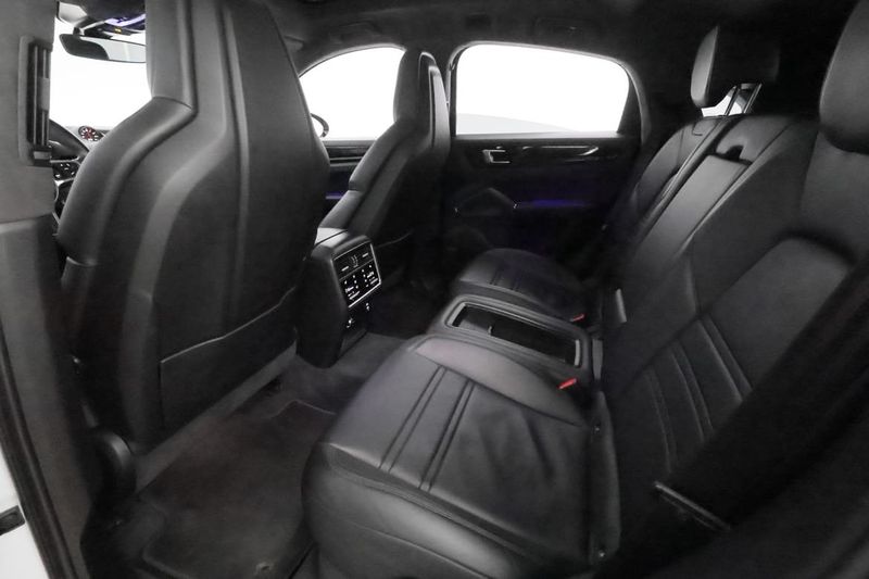 Porsche Cayenne bild 19