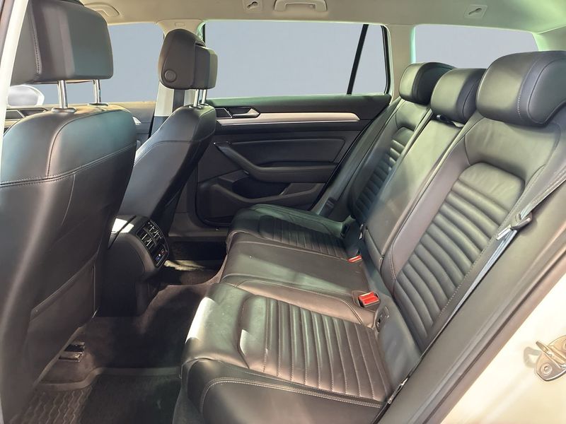 Volkswagen Passat bild 11