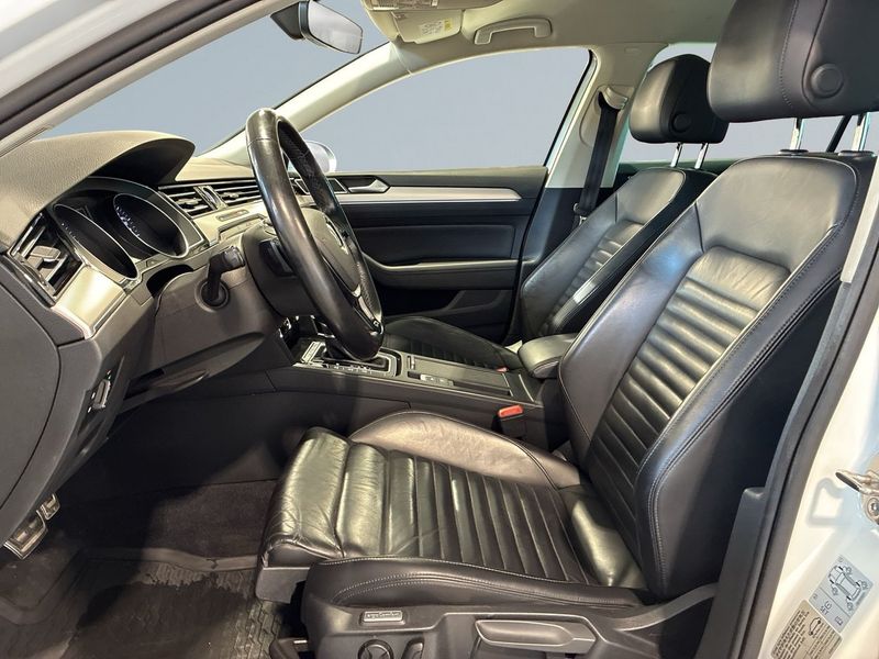Volkswagen Passat bild 7