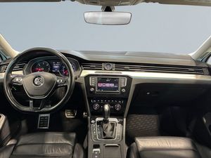 Volkswagen Passat bild 8