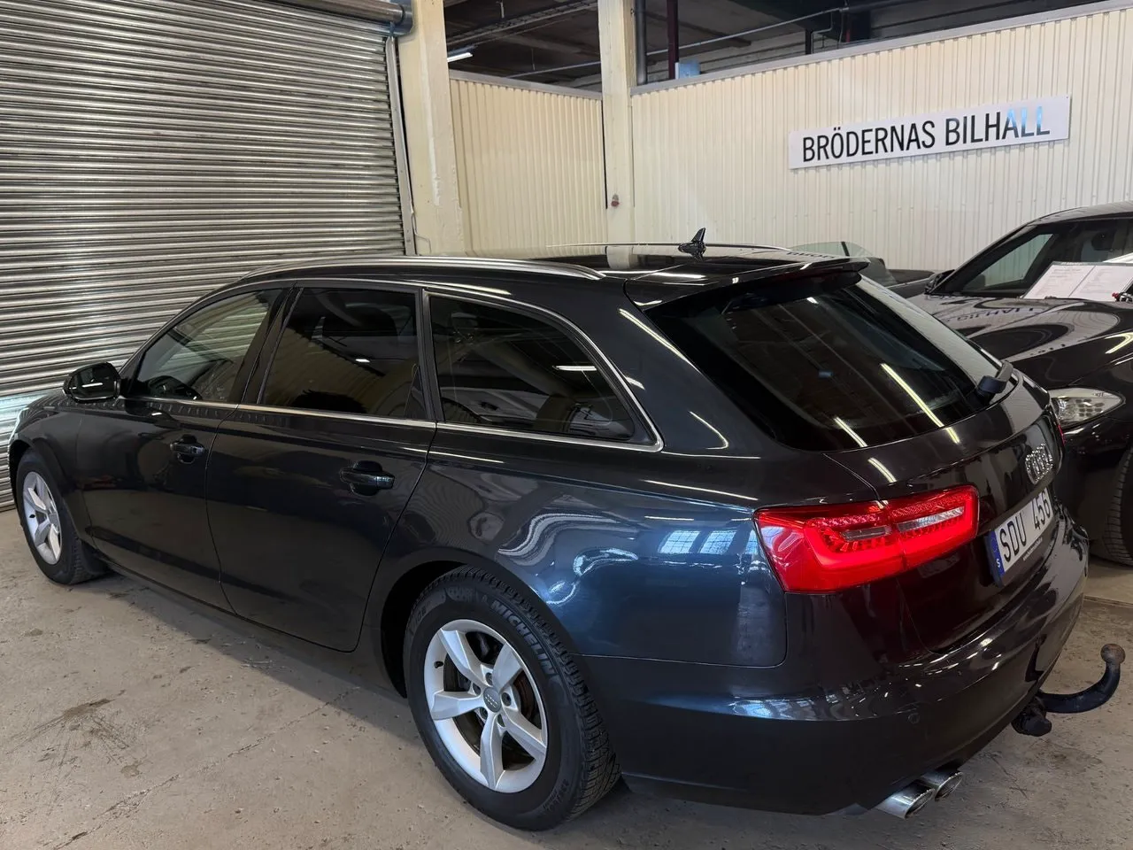 Vehicle image 1