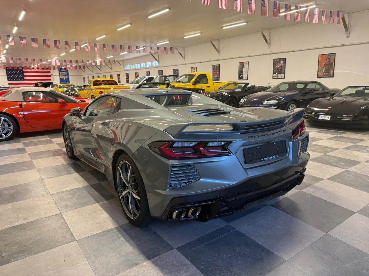 Vehicle image 7