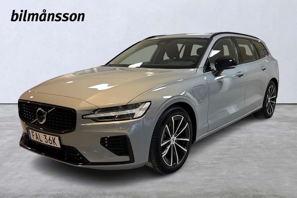 Volvo V60 T6 Plus Dark - 2025