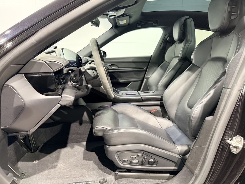 Porsche Taycan bild 14