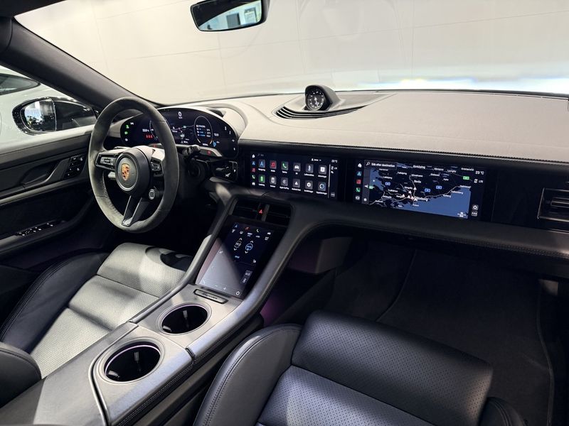 Porsche Taycan bild 19