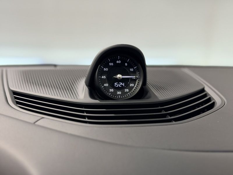 Porsche Taycan bild 18