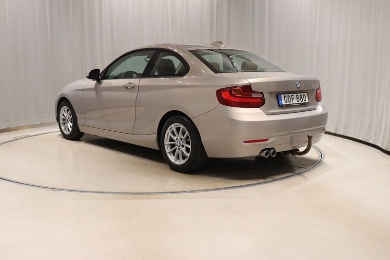 BMW 220 bild 6