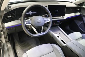 Volkswagen Passat bild 9