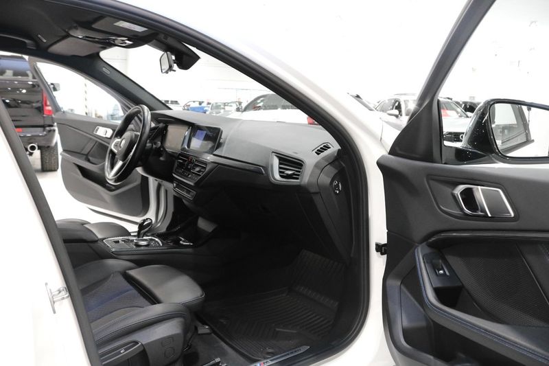 BMW 118 bild 13