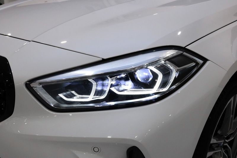 BMW 118 bild 9