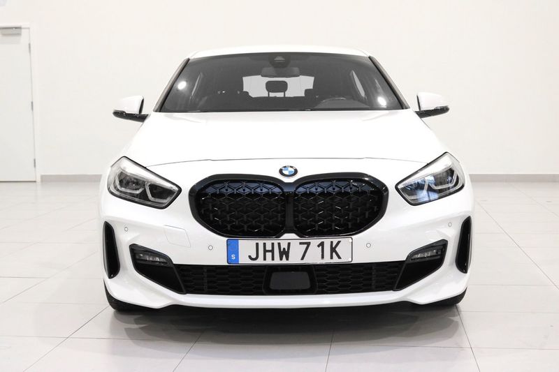 BMW 118 bild 8