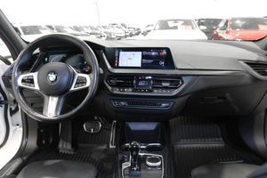BMW 118 bild 14
