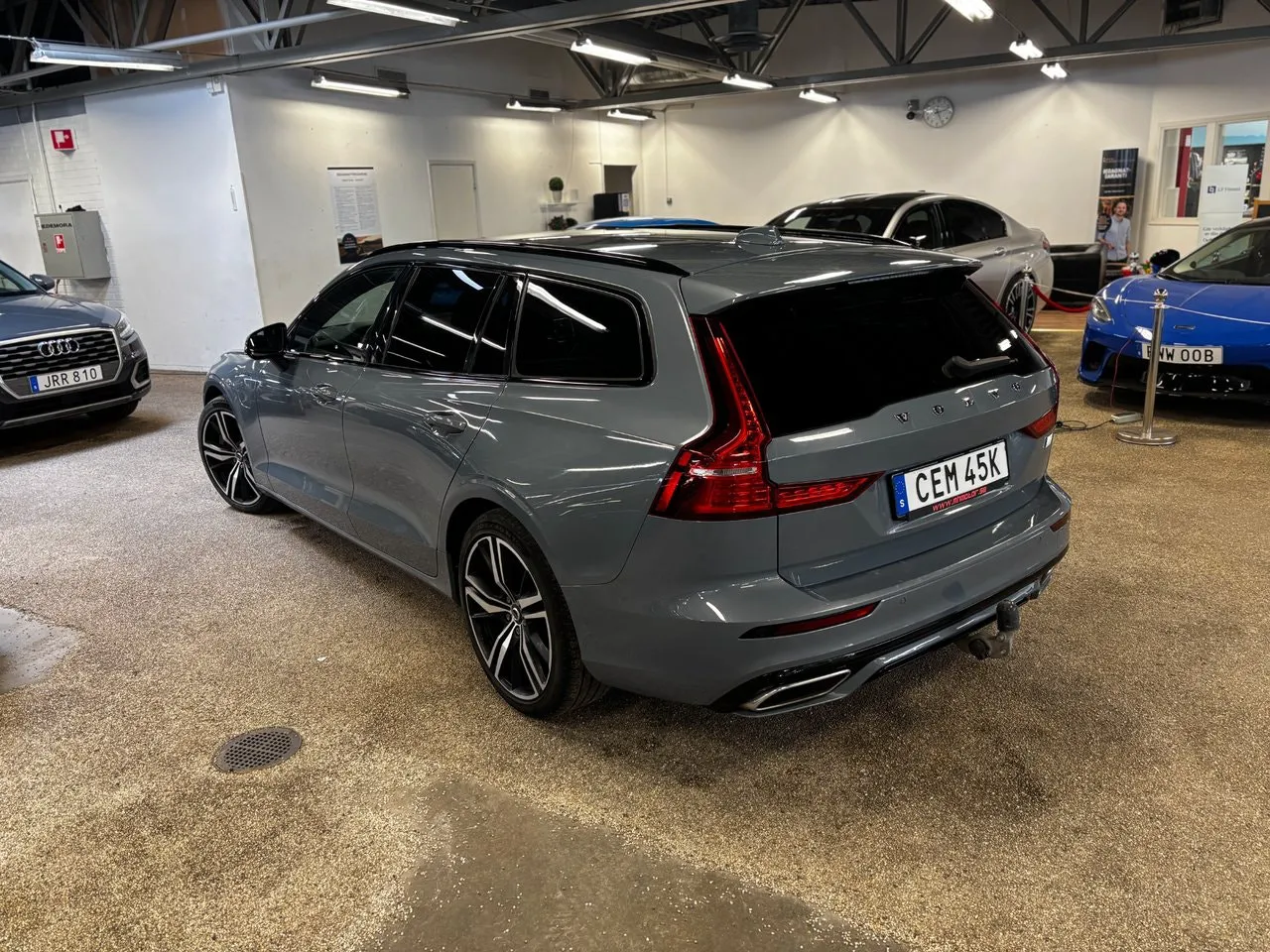 Vehicle image 2