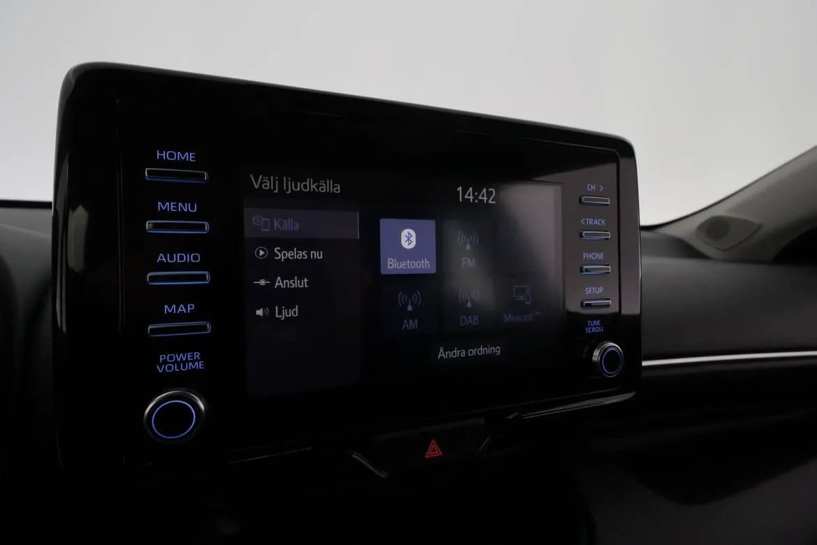 Vehicle image 23