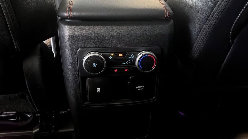 Ford Explorer bild 24