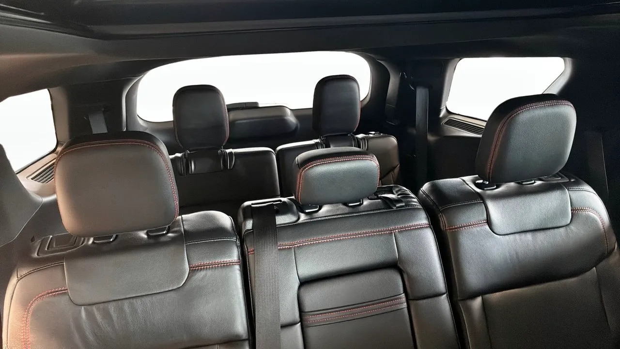 Vehicle image 21