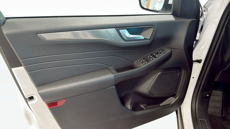 Ford Kuga bild 11