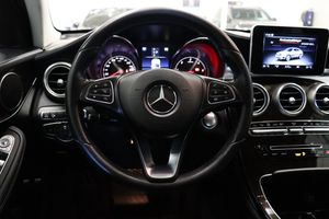 Mercedes GLC220 bild 15