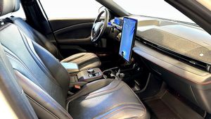 Ford Mustang Mach-E bild 3