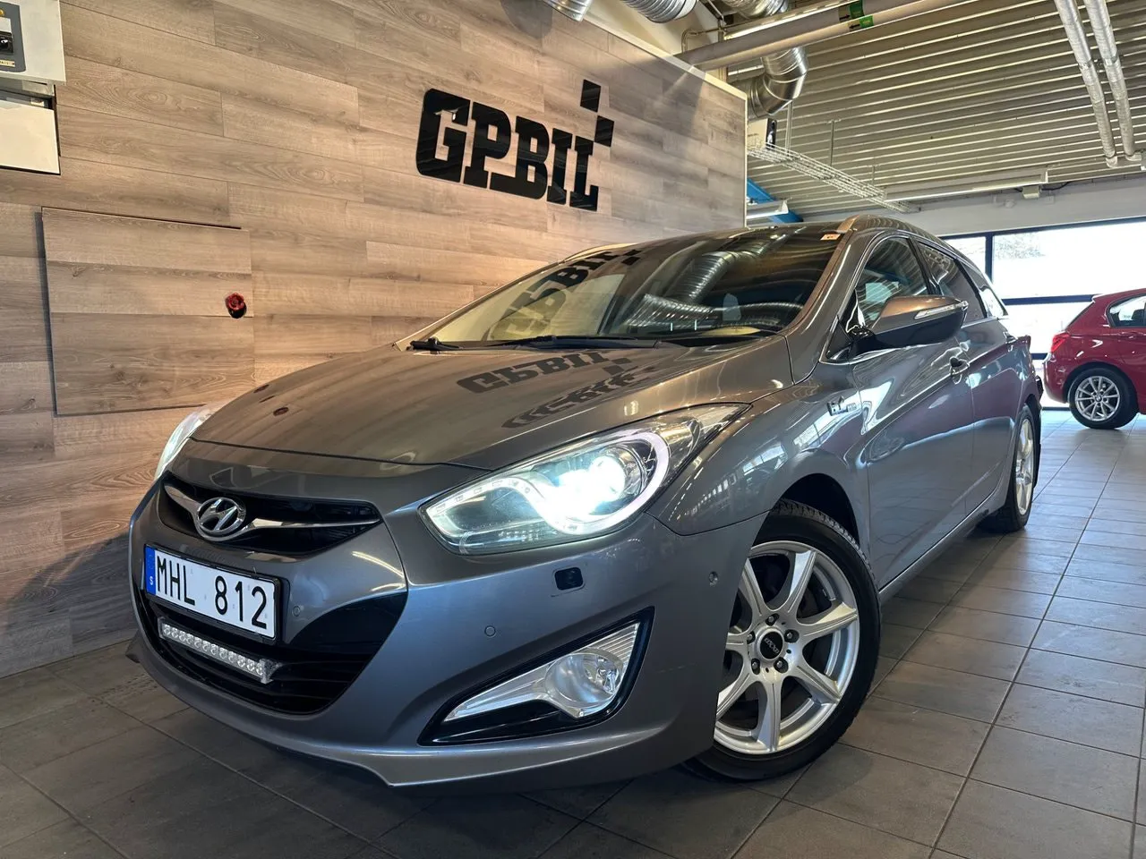 Vehicle image 3