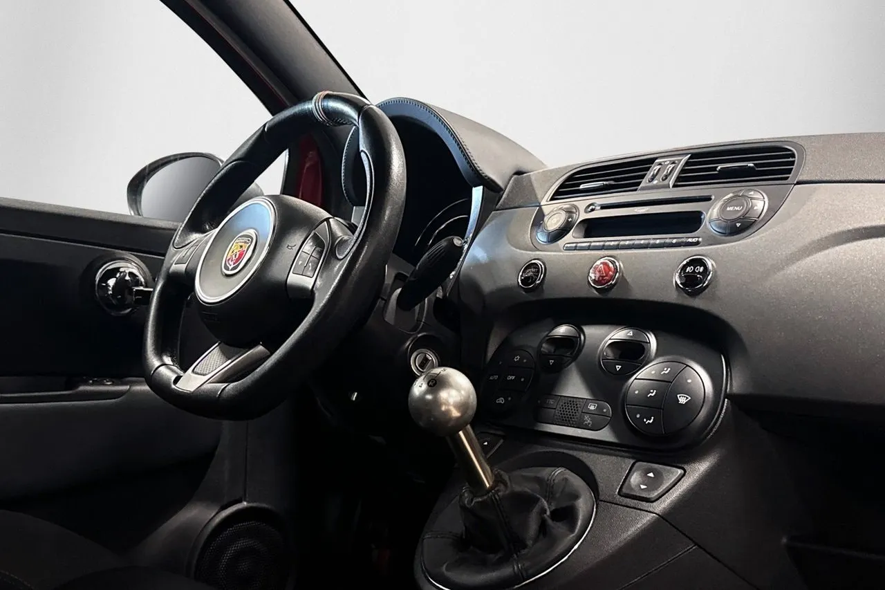 Vehicle image 23