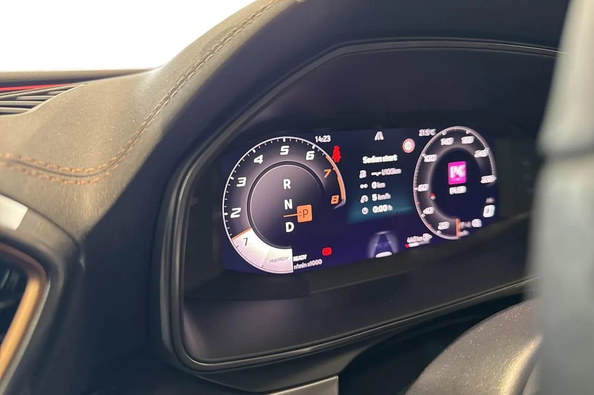 Vehicle image 11