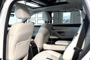 Mazda CX-80 bild 8