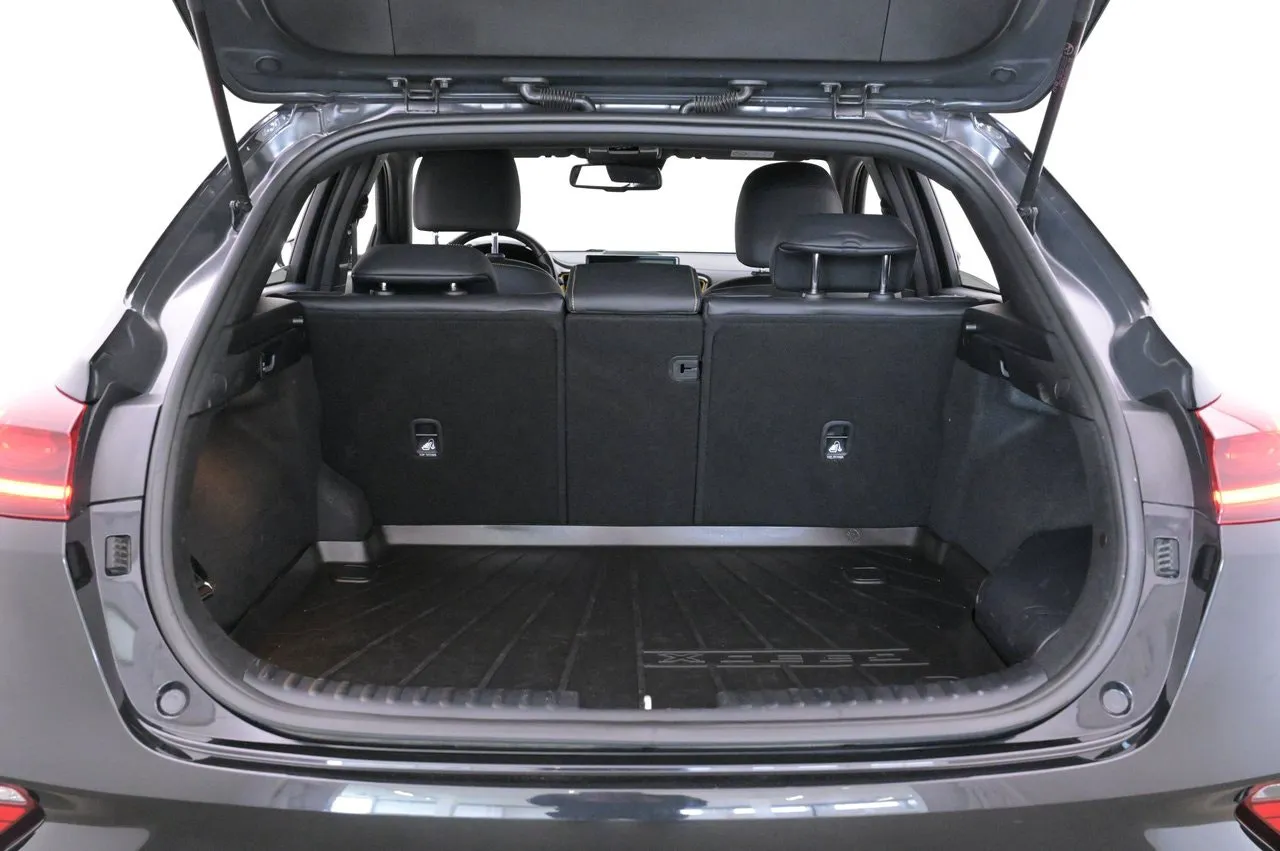 Vehicle image 22