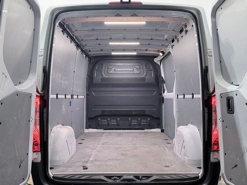 Mercedes Sprinter bild 13
