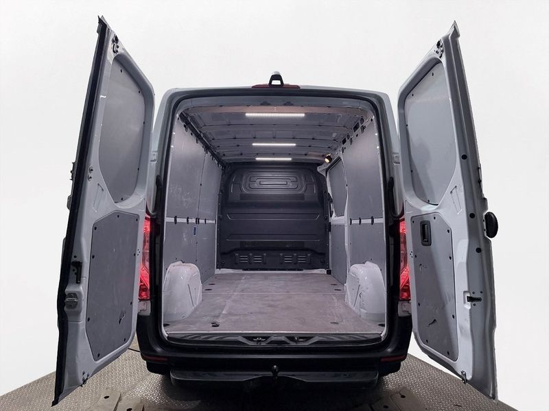 Mercedes Sprinter bild 8
