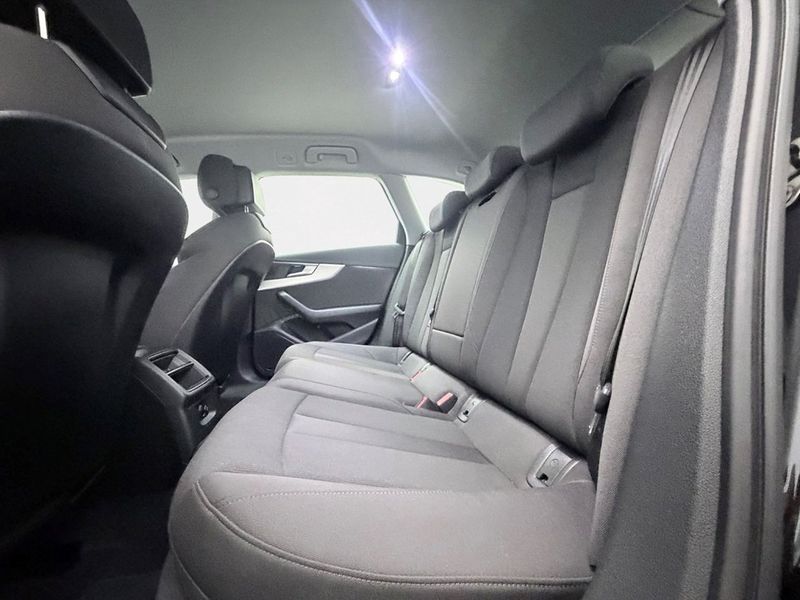 Audi A4 bild 14