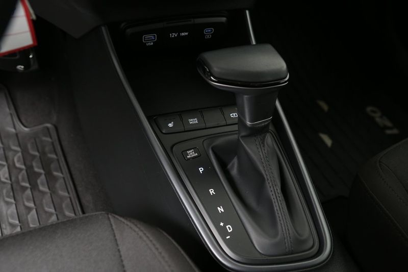 Hyundai i20 bild 8