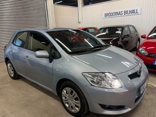 Toyota Auris 1.6 Dual VVT-i 124hk/ Låga mil/ Kamkedja/ Nyservad - 2007