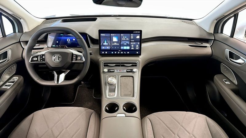 MG S6 EV bild 4