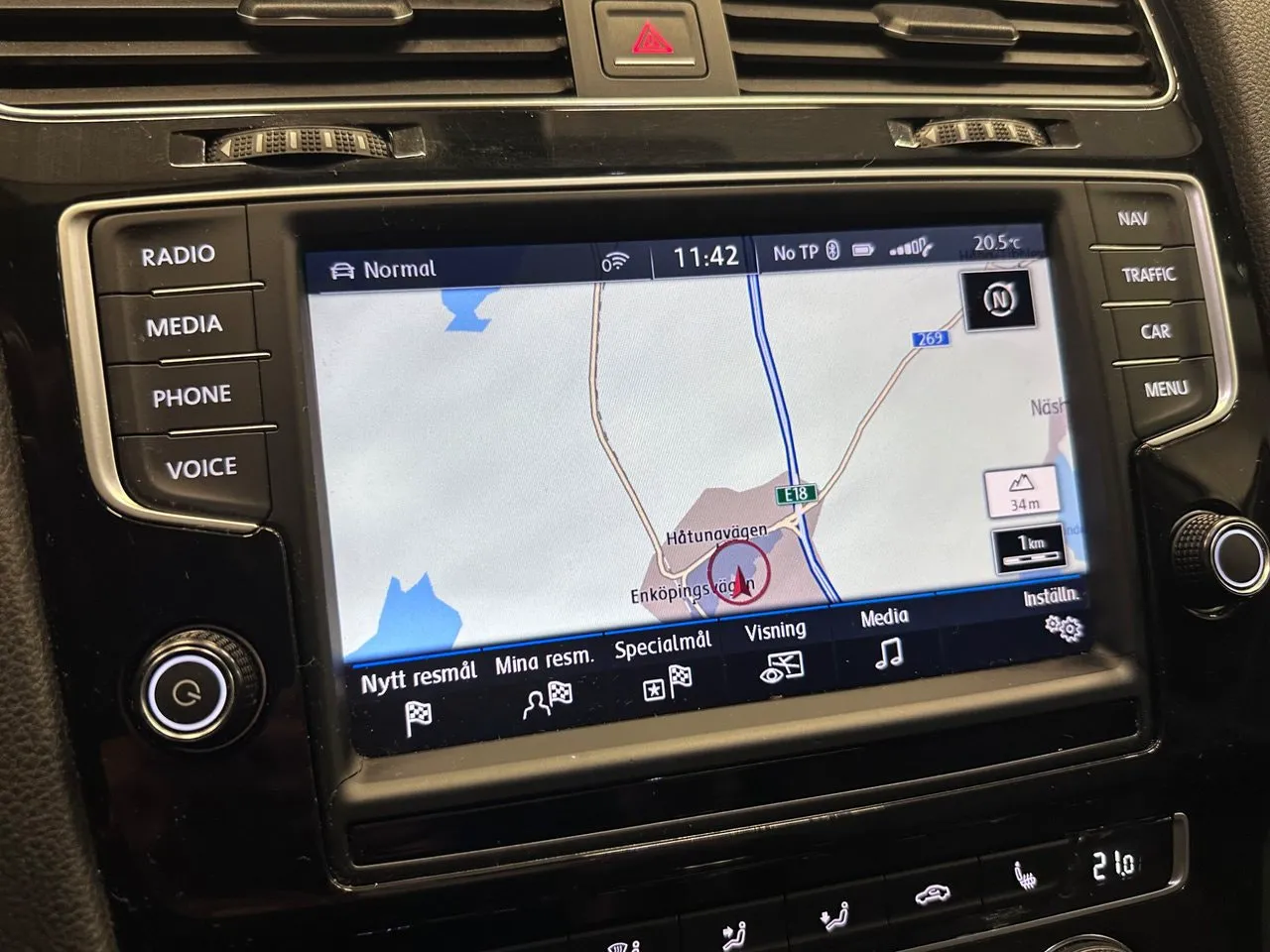 Vehicle image 14