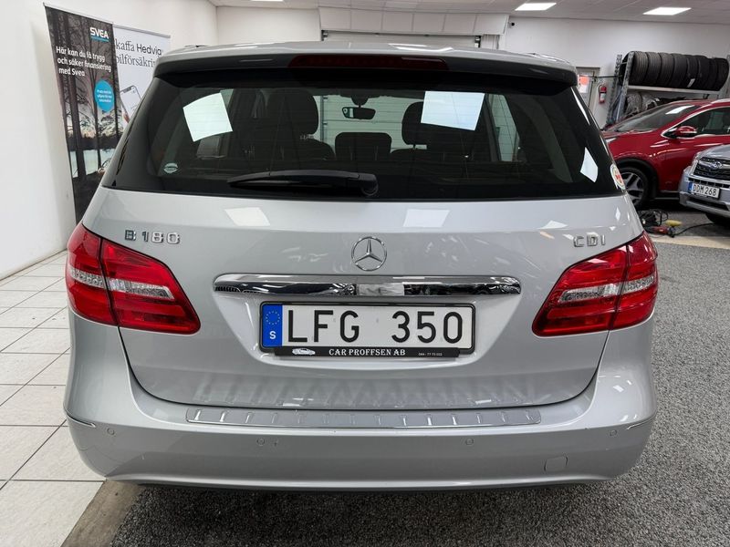 Mercedes B180 bild 17