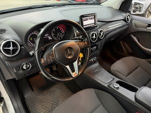 Mercedes B180 bild 5