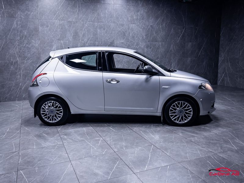 Lancia Ypsilon bild 8
