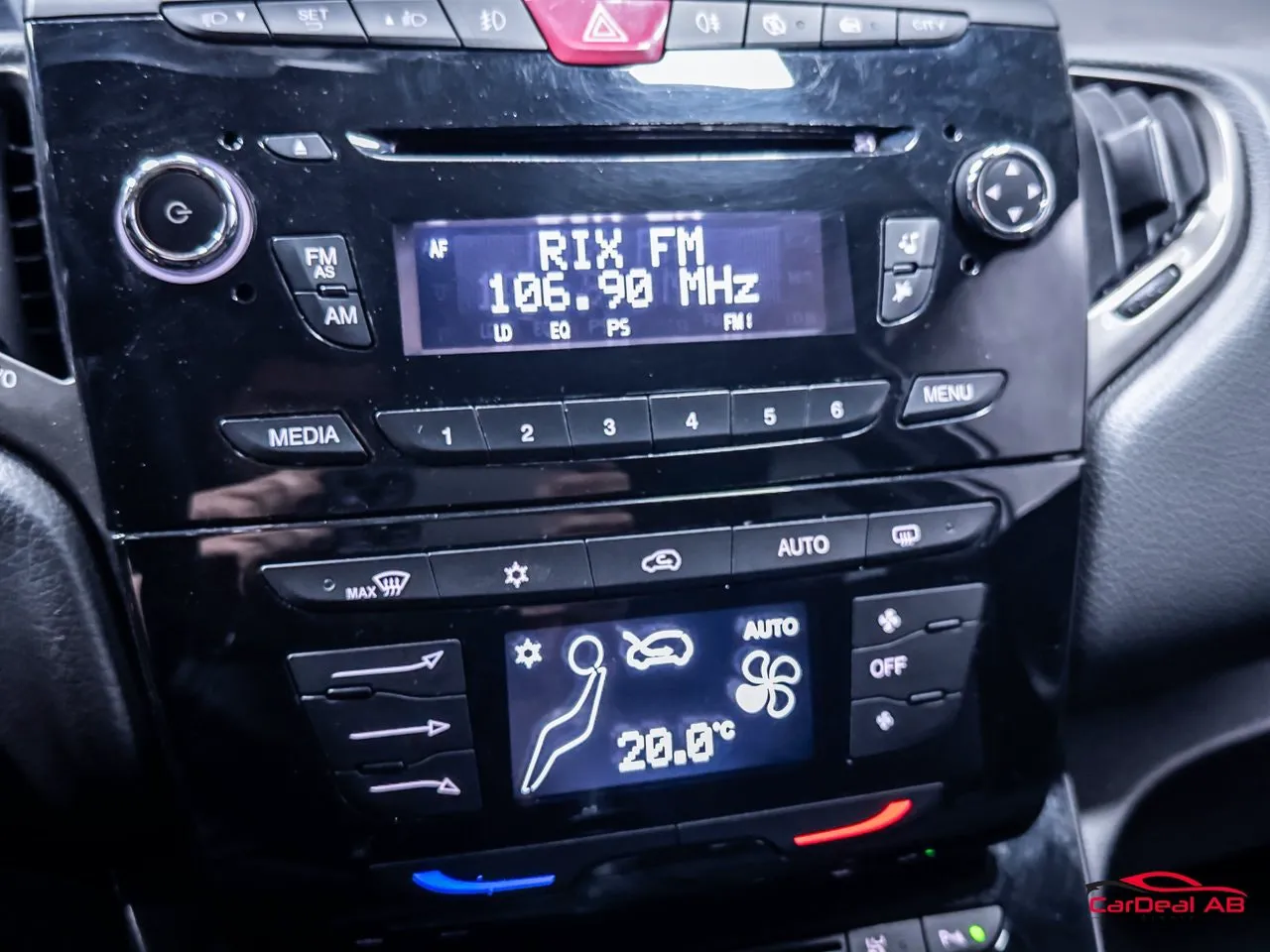 Vehicle image 22