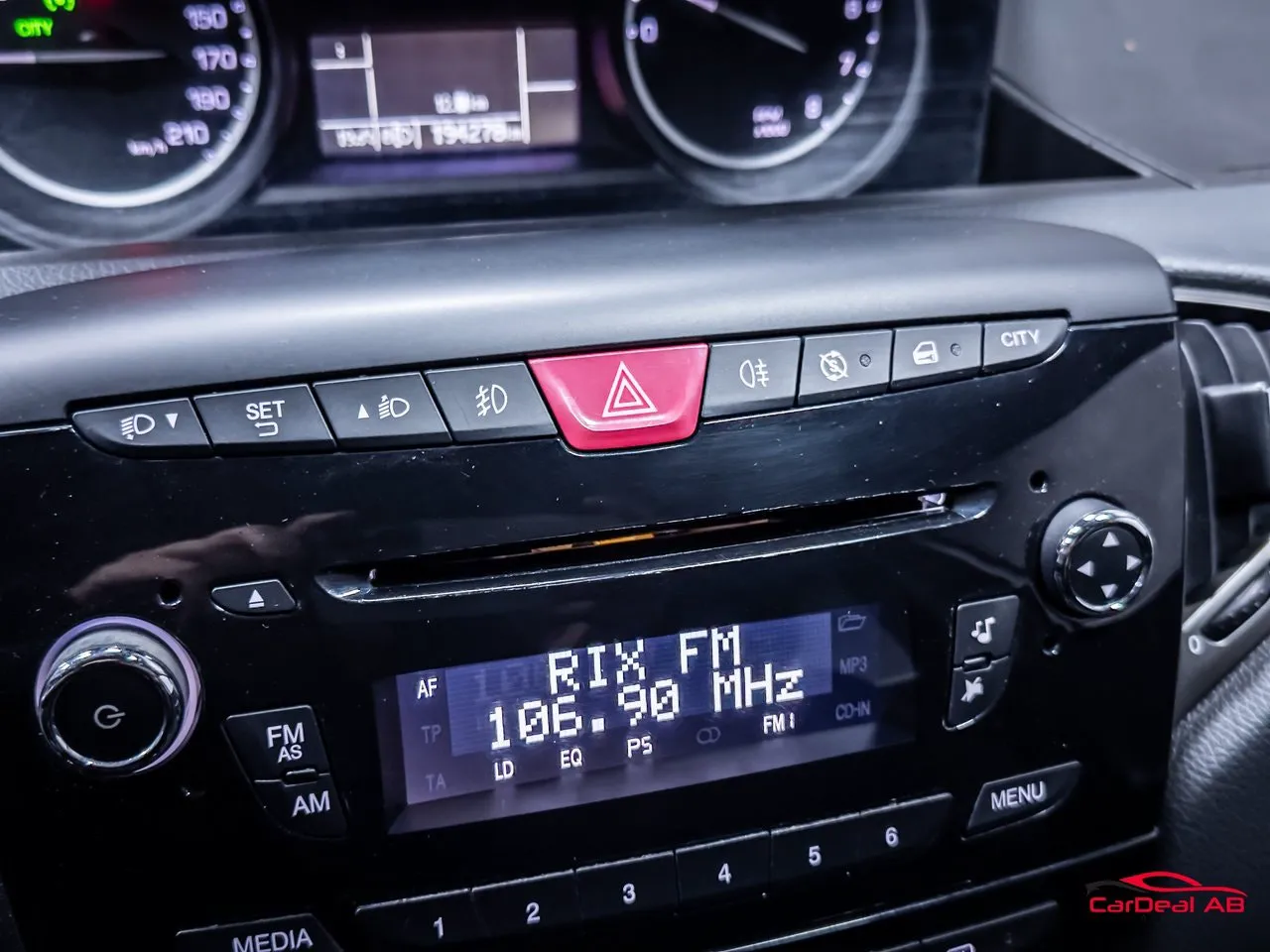 Vehicle image 21