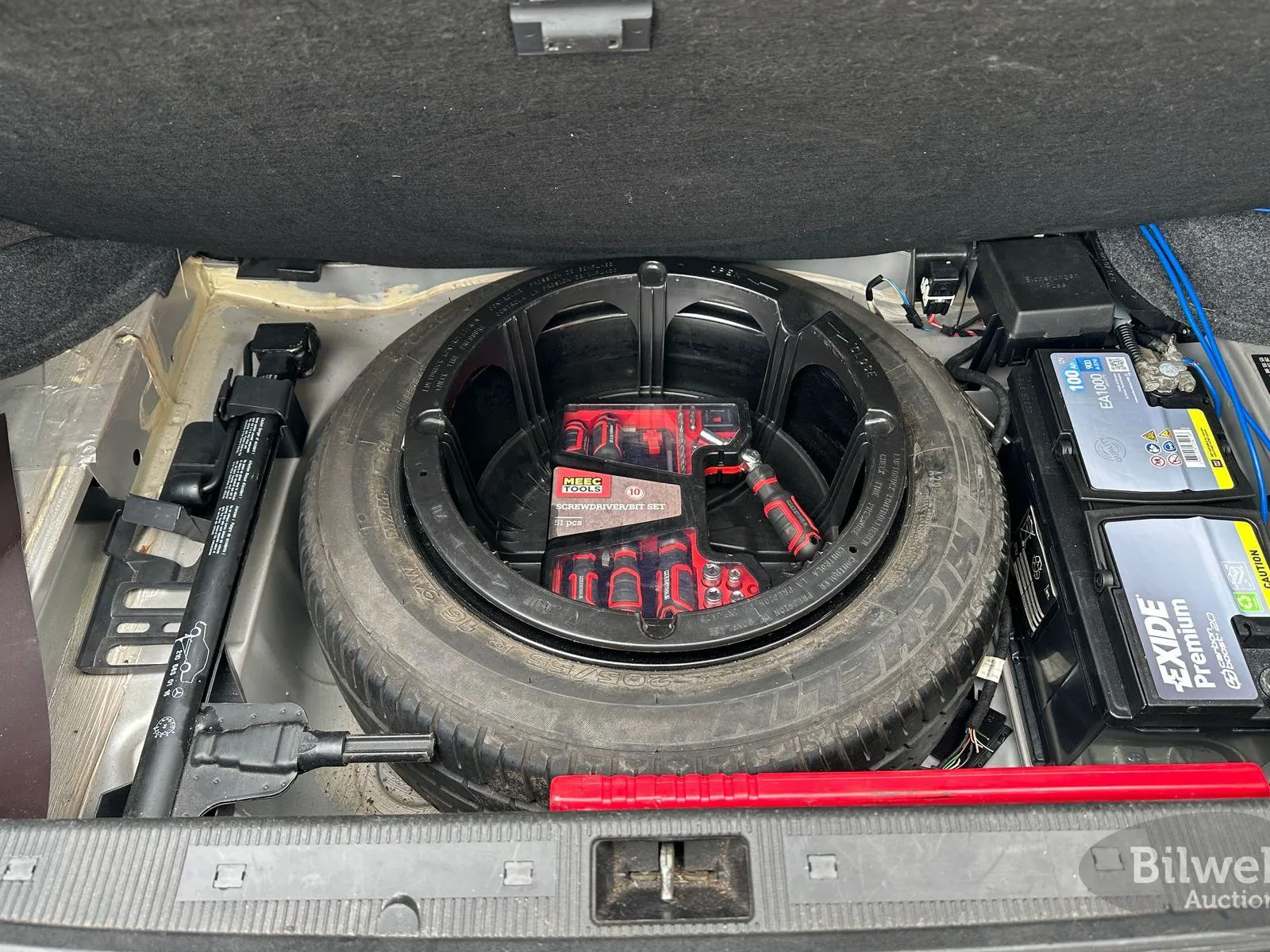 Vehicle image 36