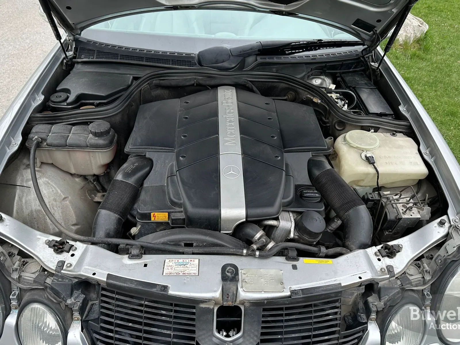 Vehicle image 21