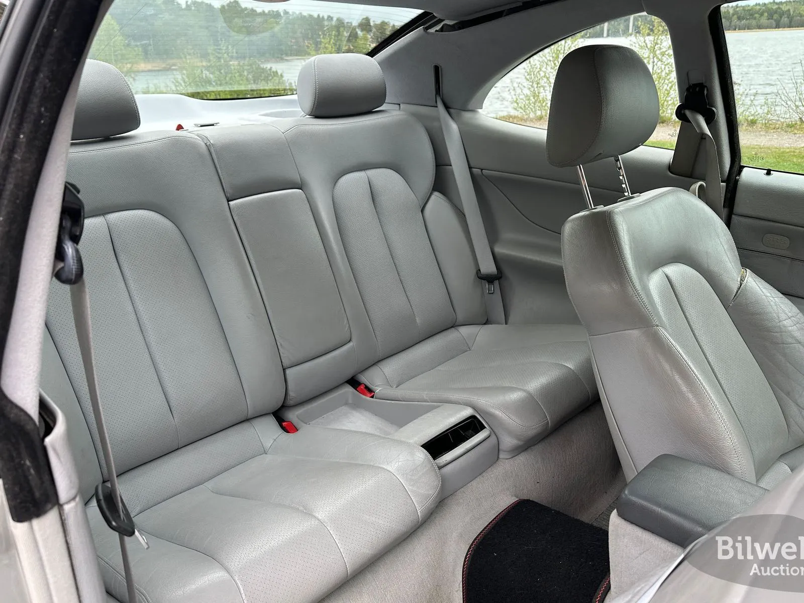 Vehicle image 42
