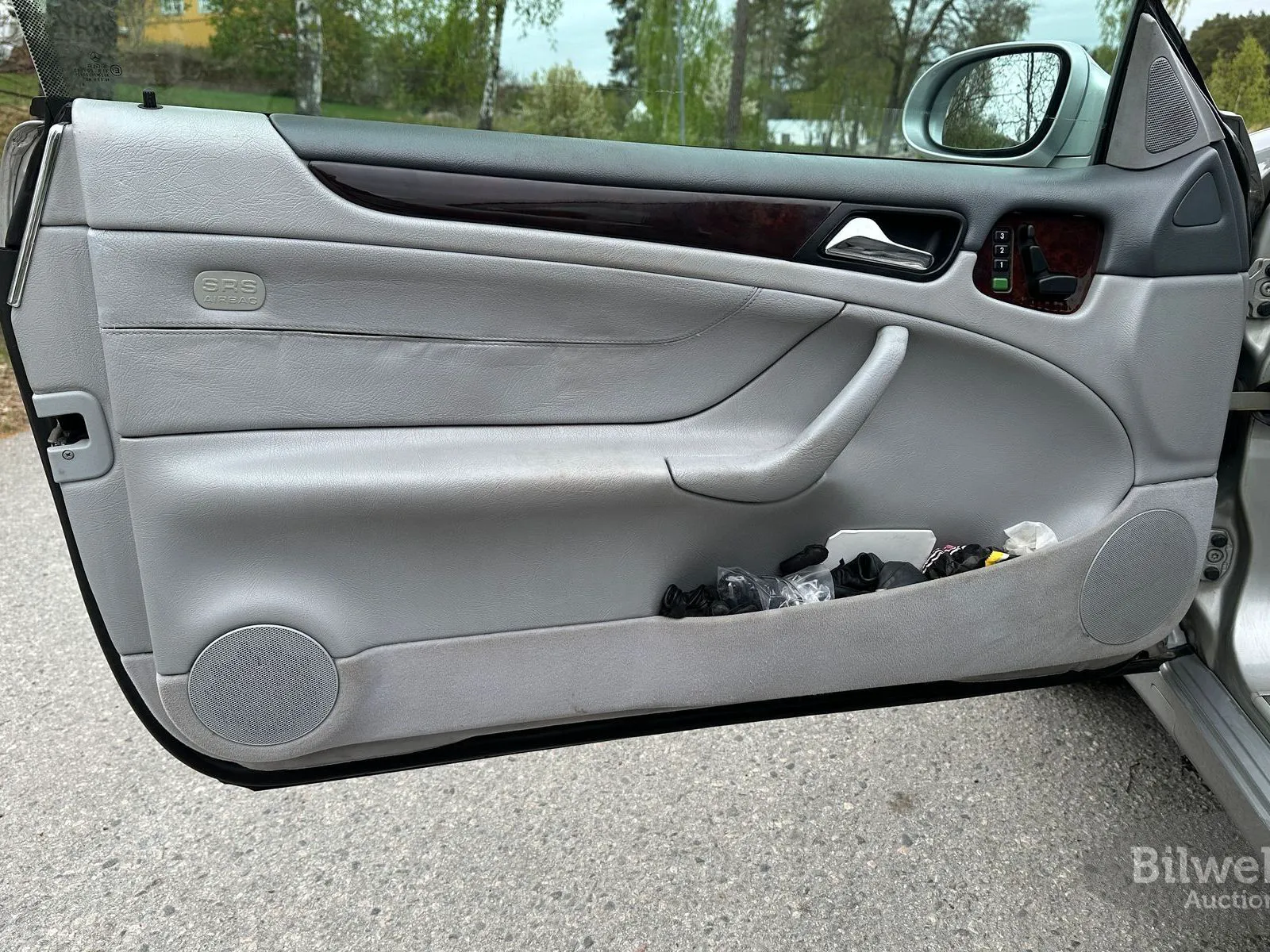 Vehicle image 51
