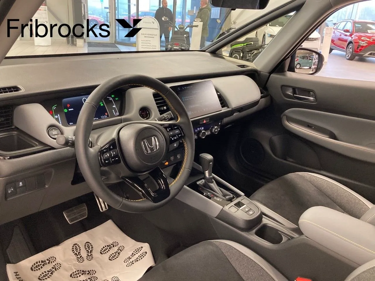 Vehicle image 8