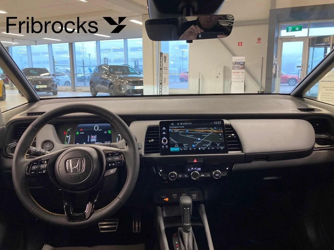 Vehicle image 11