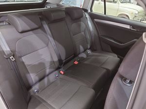 Skoda Superb bild 13