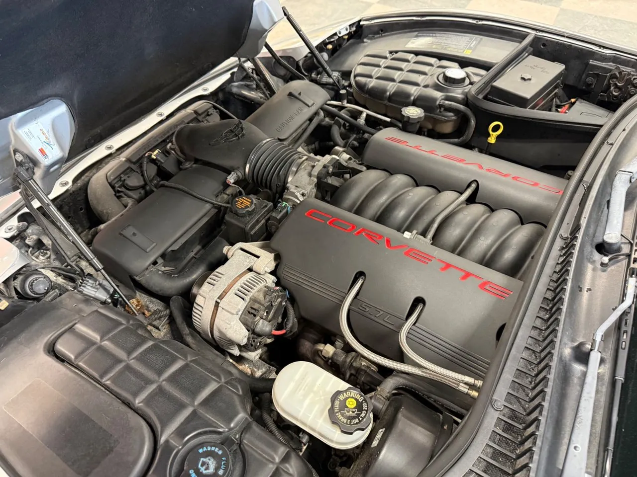Vehicle image 16